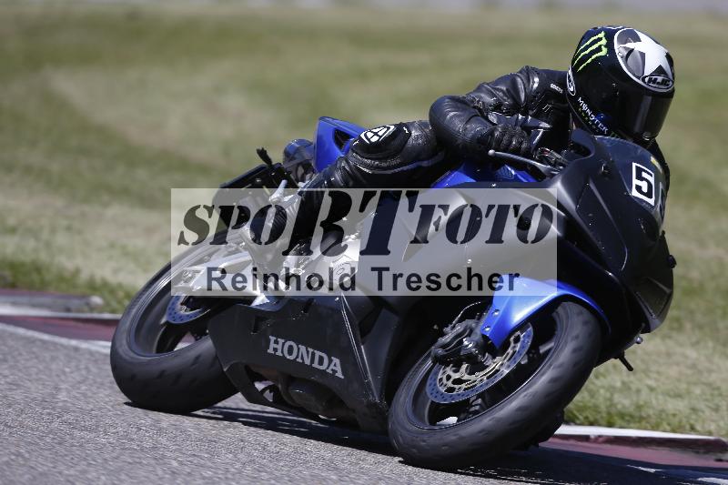 /15 22.05.2026  Plüss Moto Sport  Discover the Bike ADR /Gruppe gruen - Bike 1/59